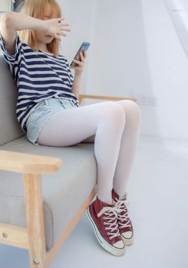 欧美美女与野兽壁纸_BD免费播放