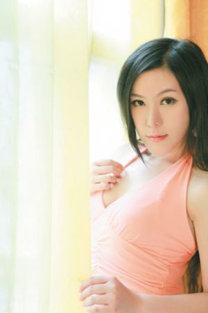 偷拍街头欧美走光图片_完整版在线观看