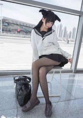 欧美金发美女喷浆_HDBD在线观看