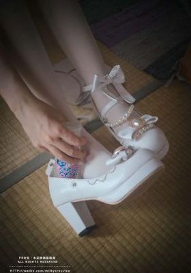 欧美服饰模特走秀_蓝光视频大全