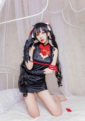 欧美丝袜巨乳色情图_1080P迅雷高清下载